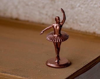 Dollhouse miniature scale 1:12 ballerina