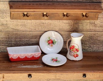 1/12 dollhouse miniature strawberry collection dishes