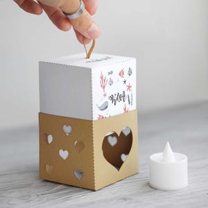 Cricut Laterne mit Herzen & Aufhänger Vorlage svg, Laser cut Geschenkbox, Geschenkbox, Papierlampe, Papercut Nachtlichtbox Cameo dxf cdr pdf