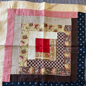 Vintage Quilt Block - Log Cabin