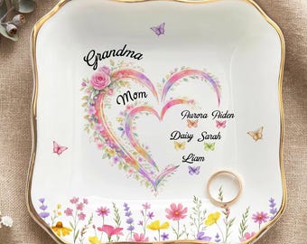 Custom Mom Grandma Heart Ring Dish, Kids Names Jewelry Tray, First Mom Now Grandma Ring Dish, Mothers Day Gift for Grandma, Family Ring Dish