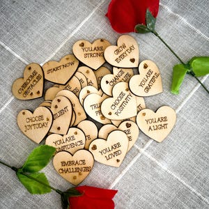 Positive wood Heart shaped Affirmation Tokens, Encouraging Saying Tags, Motivational Inspiring Pocket Tokens, Uplifting Phrases Heart Tokens