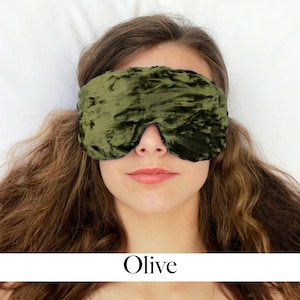 Handgefertigte Opulence Blackout Schlaf Augenmaske | Leichte Füllwatte | Lavendel Duft Option | Luxuriöser Crushed Samt: Schwarz Olive