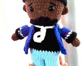 Handmade Kendrick Lamar Crochet Doll – Rapper Plush, Hip Hop Toy, Celebrity Collectible, Fan Gift, Amigurumi Art Doll, Soft Plushie