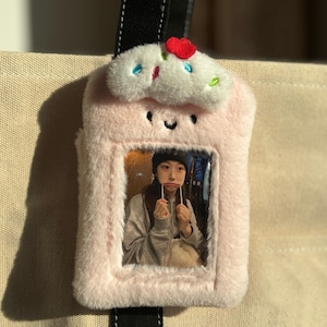 Portatarjetas fotográficas / Portatarjetas fotográficas de felpa suave / Portatarjetas esponjoso y lindo / Llavero Kpop / Regalo Kpop para ella / Amante del Kpop