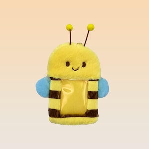 Photocard Holder | Soft Plush bee Photocard Holder | Cute Aesthetic Fluffy Card Holder | Kpop Key Chain | Kpop Gift For Her |Kpop Lover