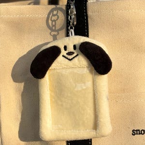 Portatarjetas fotográficas con forma de cachorro / Portatarjetas fotográficas de peluche suave / Portatarjetas estético y lindo y esponjoso / Llavero Kpop / Regalo Kpop para ella / Amante del Kpop