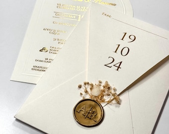 Sealed Floral Wedding Invitation: Elegant White & Gold Card