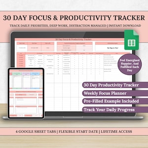 Pode incluir: Um rastreador digital de foco e produtividade de 30 dias exibido em um laptop e tablet. A tela mostra uma planilha com acompanhamento diário de tarefas. O texto inclui "Acompanhe as prioridades diárias" e "Download instantâneo".