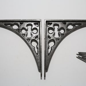 Heavy Duty Shelf Bracket – Cast Iron Medieval Gothic Arch Design – Decorative Wall mounted Storage – Shelving Support – Vintage Rustic