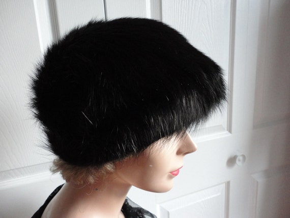 Vintage Dyed Black Raccoon Fur Women Hat Extra Sm… - image 2