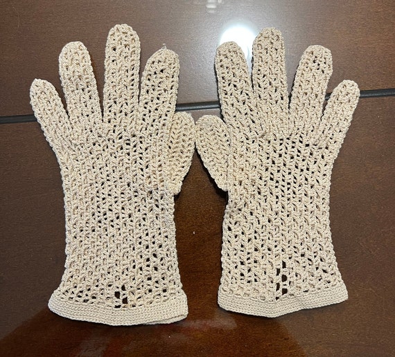 60s Ecru Crocheted  Nylon Blend Yarn  Women Glove… - image 1