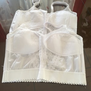 80s Women 2 Bras White 46DD Vanity Fair  Boned & Support