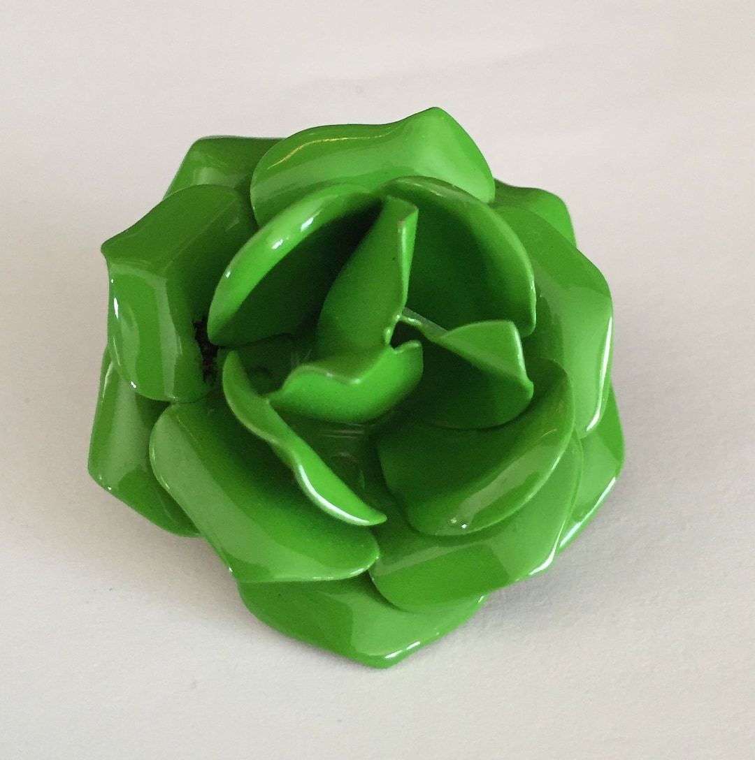 Vintage　1960s’　green rose　brooch 60s Green Enamel Metal Rose Flower Brooch Vintage - Etsy