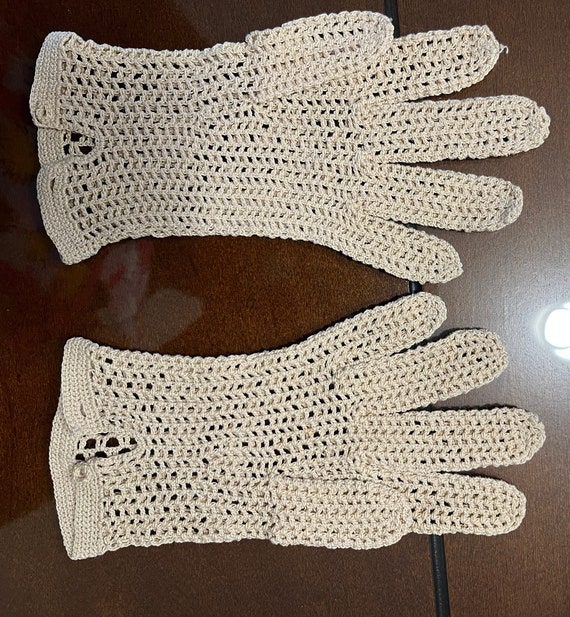 60s Ecru Crocheted  Nylon Blend Yarn  Women Glove… - image 2