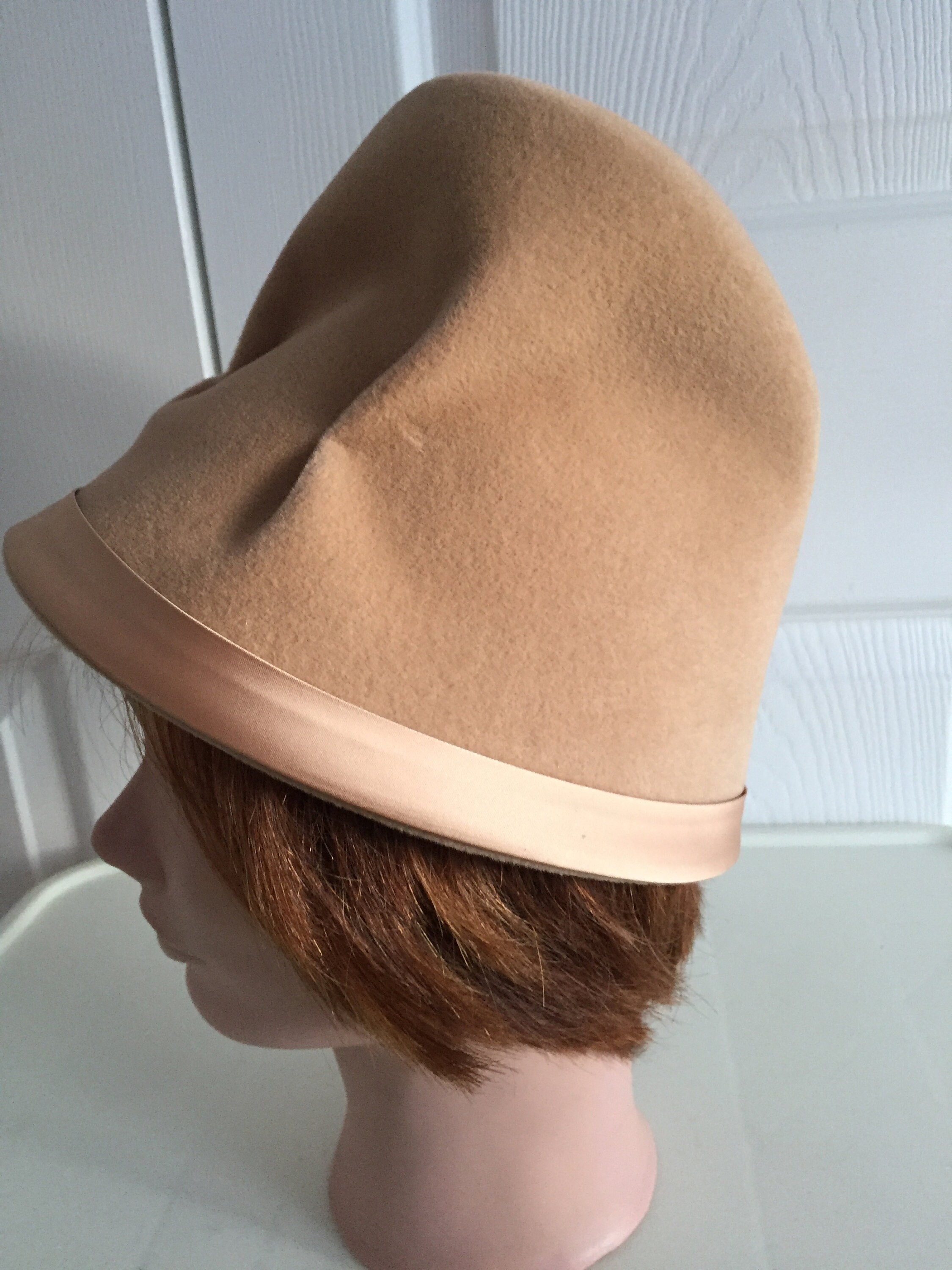 Vintage 60s Glamour Felts Brown Cloche Hat Women Wool Cloche Bucket Hat 1920s Vintage Dress Winter Hats  main image 2