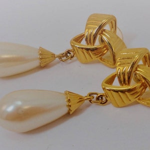 70s Goldplate/Goldtone Knot/ Oblong Dangling Pearl Stud Post Earrings