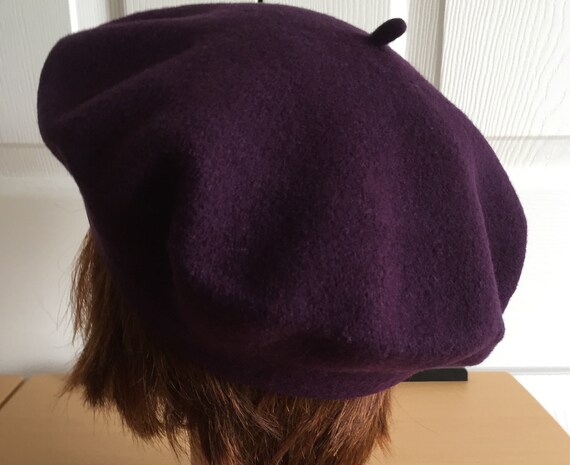 70s Purple Wool Beret Women Hat 10.5  Medium Butt… - image 4