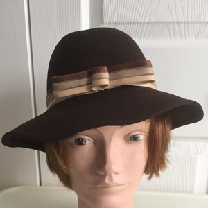 70s Dark  Brown Wool Felt  Women Hat 21 1/4 inches Small Chapelier Artistique Canada Vintage