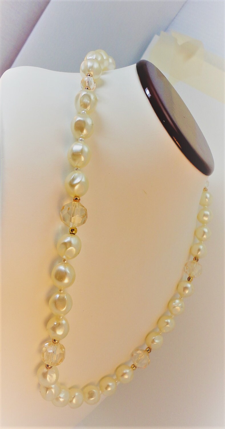 70s White Faux Baroque Pearls Matinee Necklace Vintage Bridal Etsy Canada