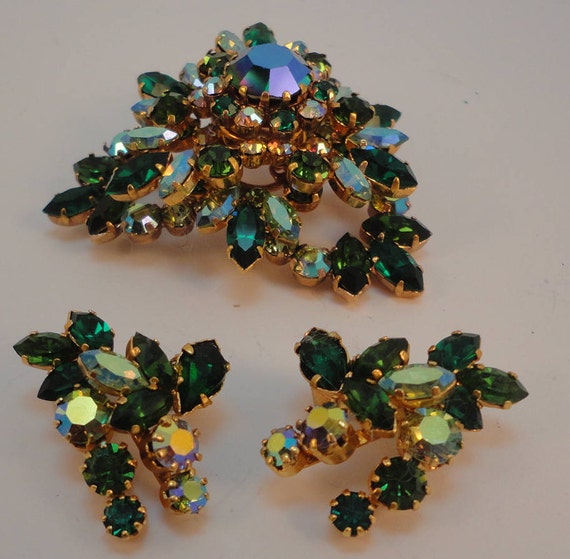 50s Green/AB Rhinestones/Goldplated Brooche /Clip… - image 1