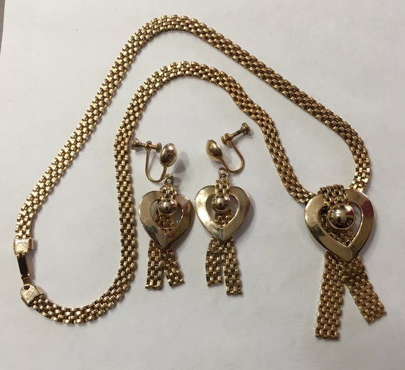 50s Goldtone book chain necklace, screw back earri