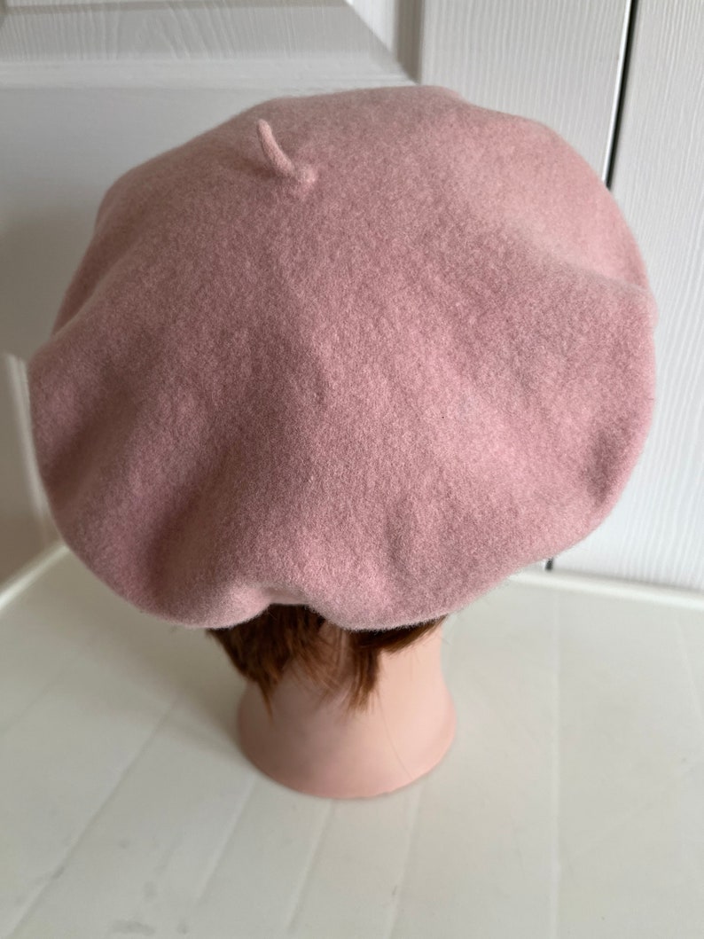 80s light pink wool beret unisex hat medium 10.5 inches Beatnik Look image 3