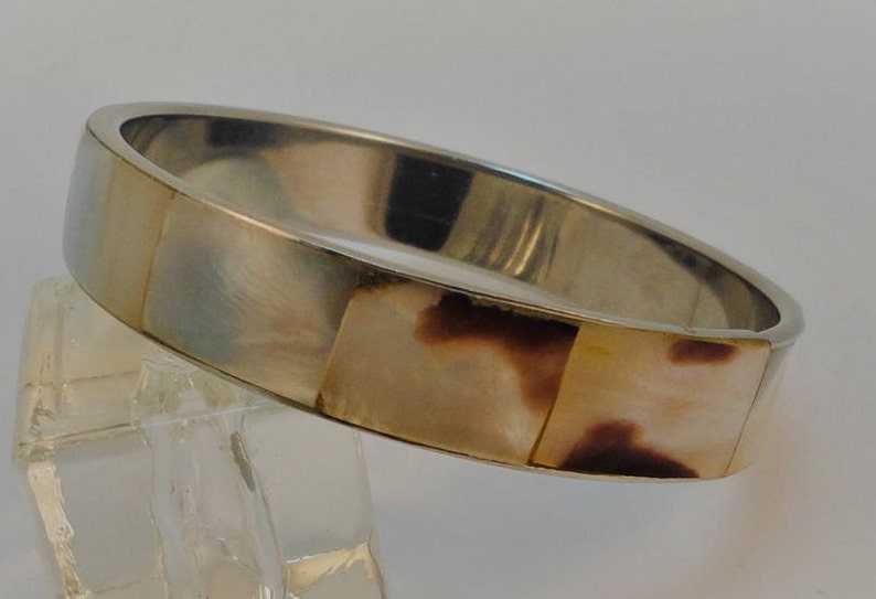 60s Creamy WhiteBrown Shell Inlay Silvetone Bracelet Vintage