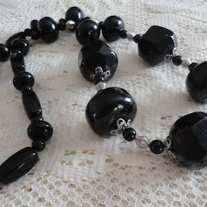 60s Black Lucite Beads Necklace Classy Chic Mourning Gothic Vintage