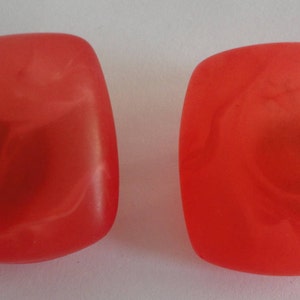 60s  Raspberry Swirl Square Lucite Clip Earrings