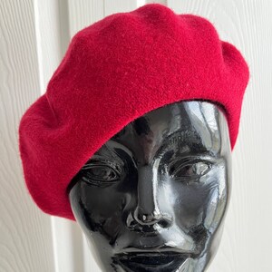 Vintage 80s Red Angora Lambswool Knit French Beret Hat Angora Cloche Parisian Angora Beret Vintage - Etsy main image 2