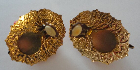 60s Red Lucite/Goldtone Bold Clip /Earrings - image 4