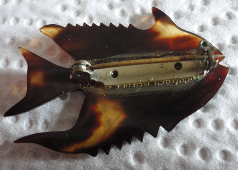 70s Lucite Faux Tortoise Fish Brooche Vintage
