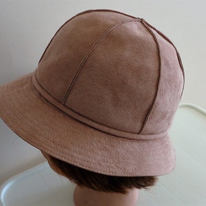 70s Old Rose Suedine Women Hat Anita Pineault Made in Canada 21 1/2 inches small image 3