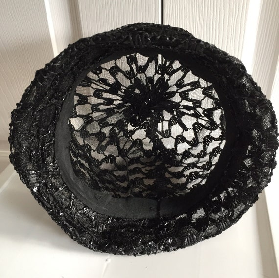 60s Vintage Black Straw Women Hat Extra Small  20… - image 5