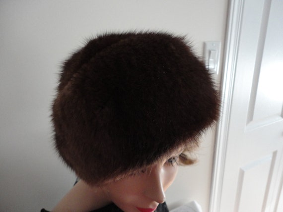 Vintage Dyed Brown Muskrat Fur Women Hat 60s Kate… - image 1