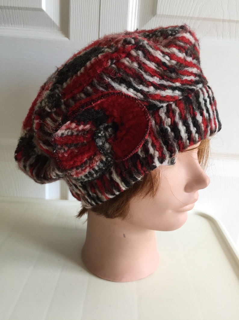 80s Red/Black Wool/Mohair/Polyester Blend Beret Women Hat Size L/XL Made Canada Vintage image 1