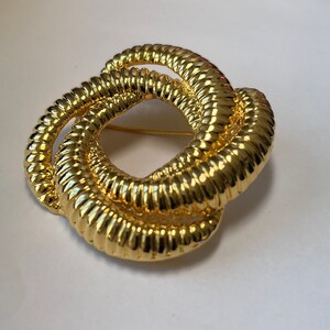 60s Goldplate Rope Knot Brooch Vintage Quality Chic