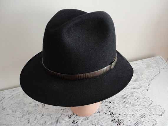 size 7 hat in inches