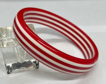 60s Vintage Red/White Laminated Lucite Bracelet Bangle