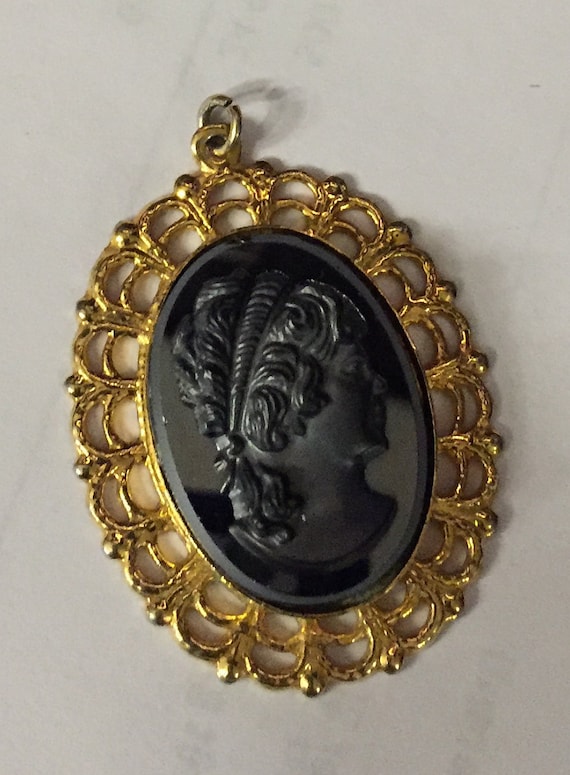 60s Black Glass Cameo/Goldtone Brooch/Pendant Lad… - image 1