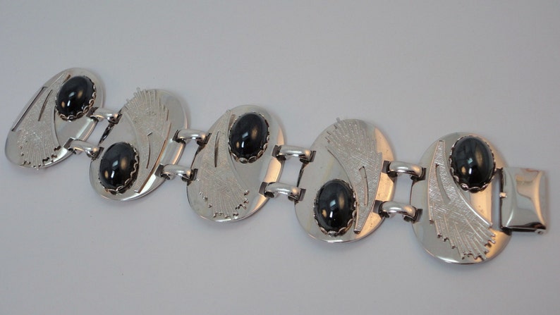 60s Wide Silvertone Links Black Glass Cabochons Bracelet