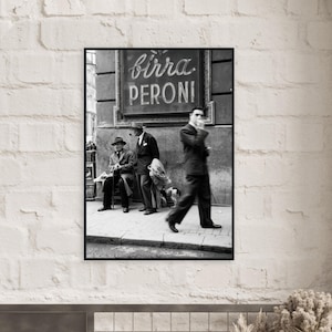 Inramad poster med vintagefoto av gatan i Rom, 4 storlekar bild 1