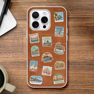 Custodia per iPhone con adesivi da viaggio con città italiane, stile retrò italiano, valigia in similpelle, regalo unico