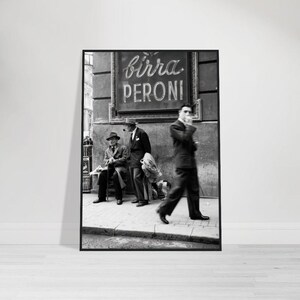 Inramad poster med vintagefoto av gatan i Rom, 4 storlekar bild 6