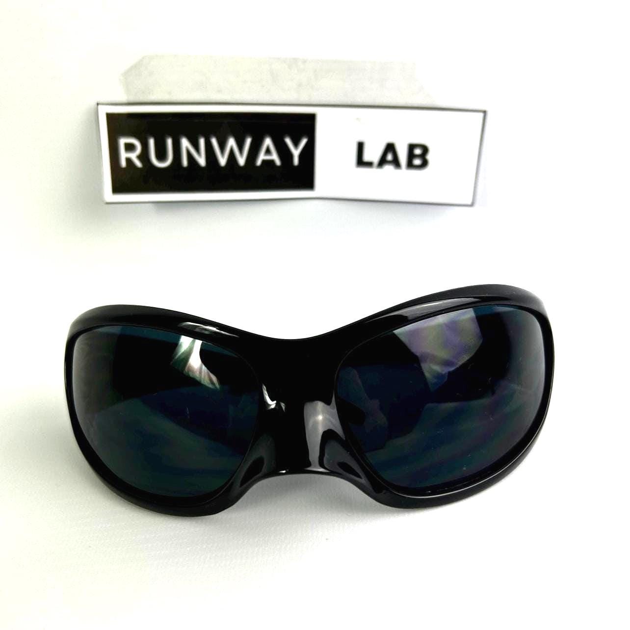 Yeezy sunglasses - Etsy 日本