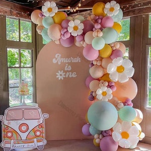 Kit ghirlanda di palloncini a forma di margherita da 128 pezzi - Due palloncini groovy ad arco per baby shower, due groovy, decorazioni per feste di compleanno, addio al nubilato