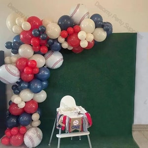 Kit ghirlanda di palloncini a tema sportivo da 105 pezzi - palloncini rossi, blu, sabbia e baseball per decorazioni per feste di compleanno a tema baseball e baby shower