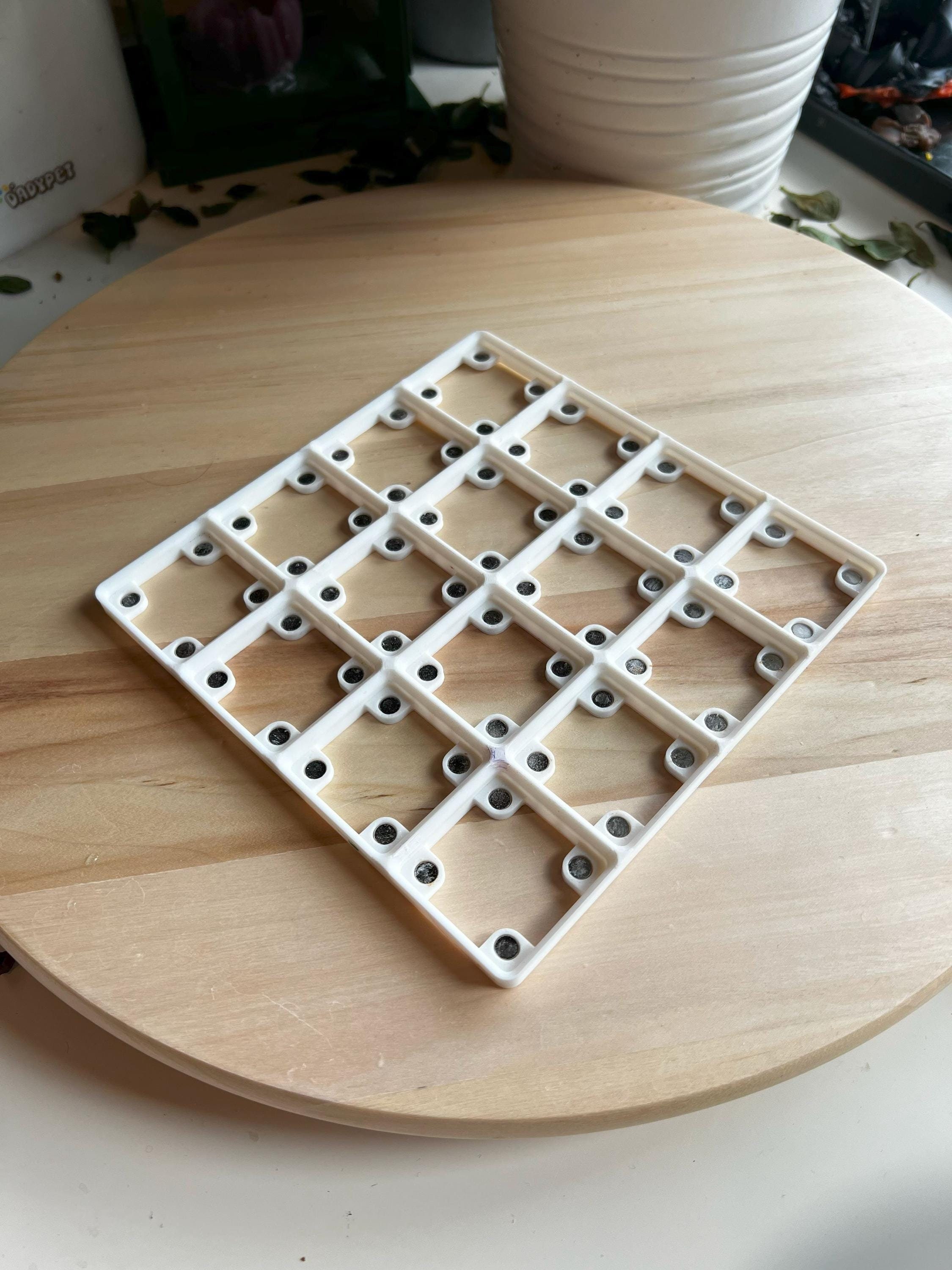 Gridfinity Baseplate with Magnets 4x4 | Magnetized Base | 3D Printed | Gridfinity