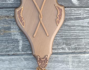 Petit présentoir en cristal mural en bois en gros pour création de